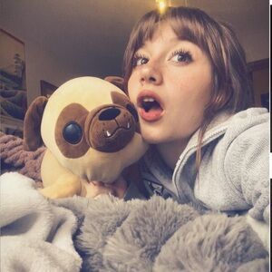 Meet your Posher, Layla the best